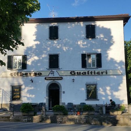 Albergo Ristorante Gualtieri Barberino di Mugello Exteriör bild
