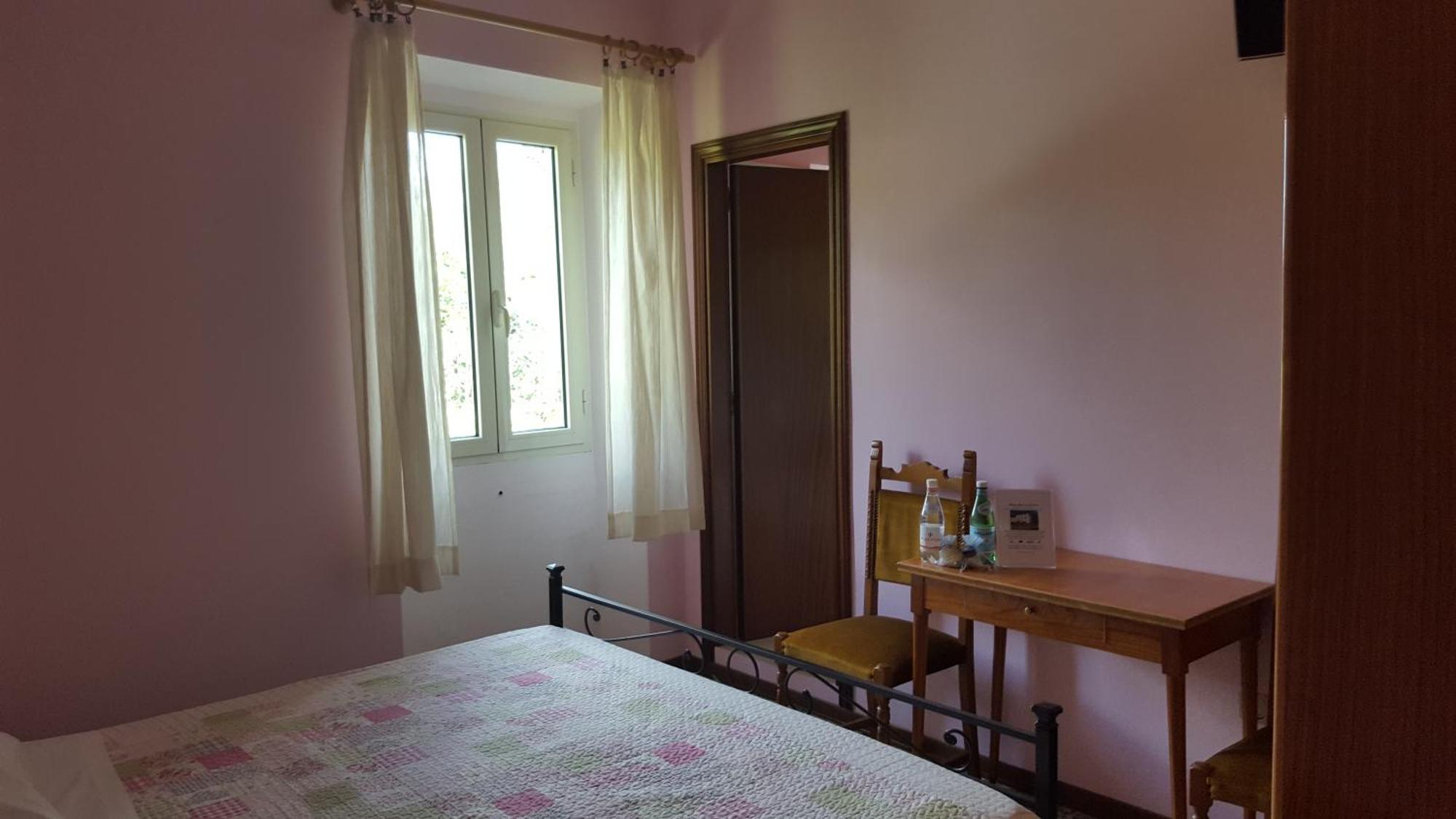 Albergo Ristorante Gualtieri Barberino di Mugello Rum bild